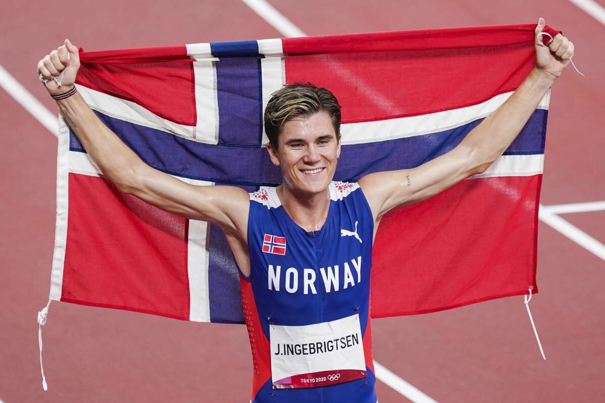 Norway’s Jakob Ingebrigtsen breaks indoor 1,500m world record